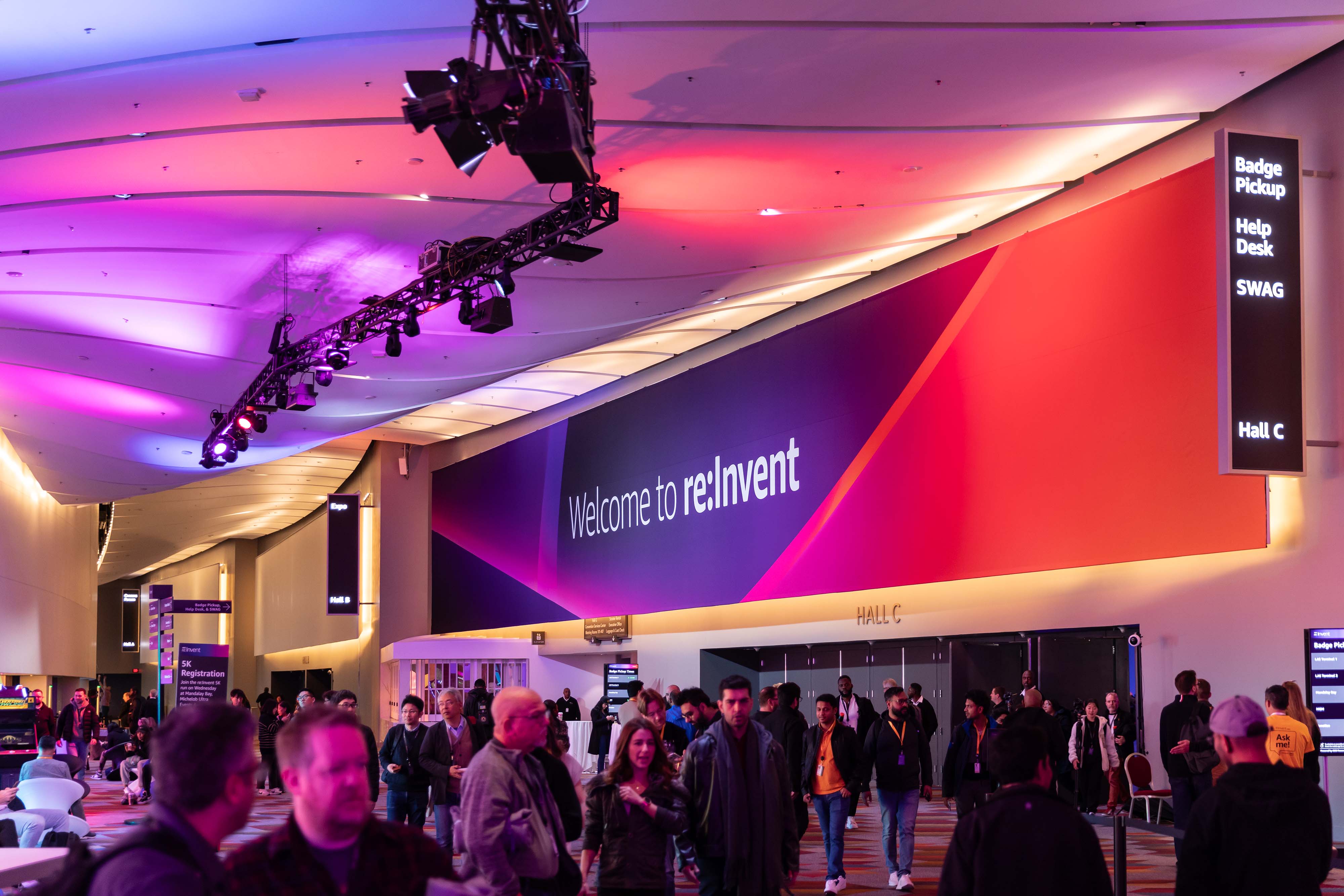 aws reinvent 2023 entrance