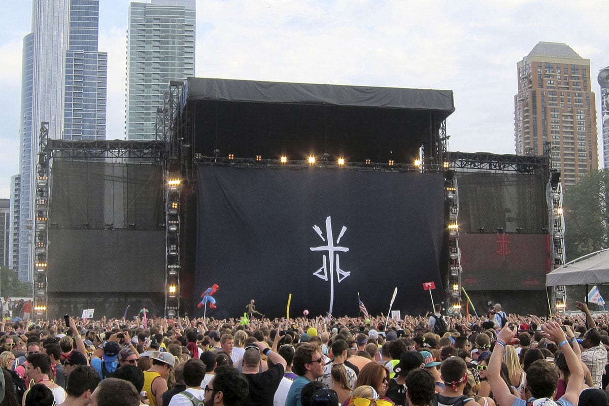 Dog Blood Festival stage