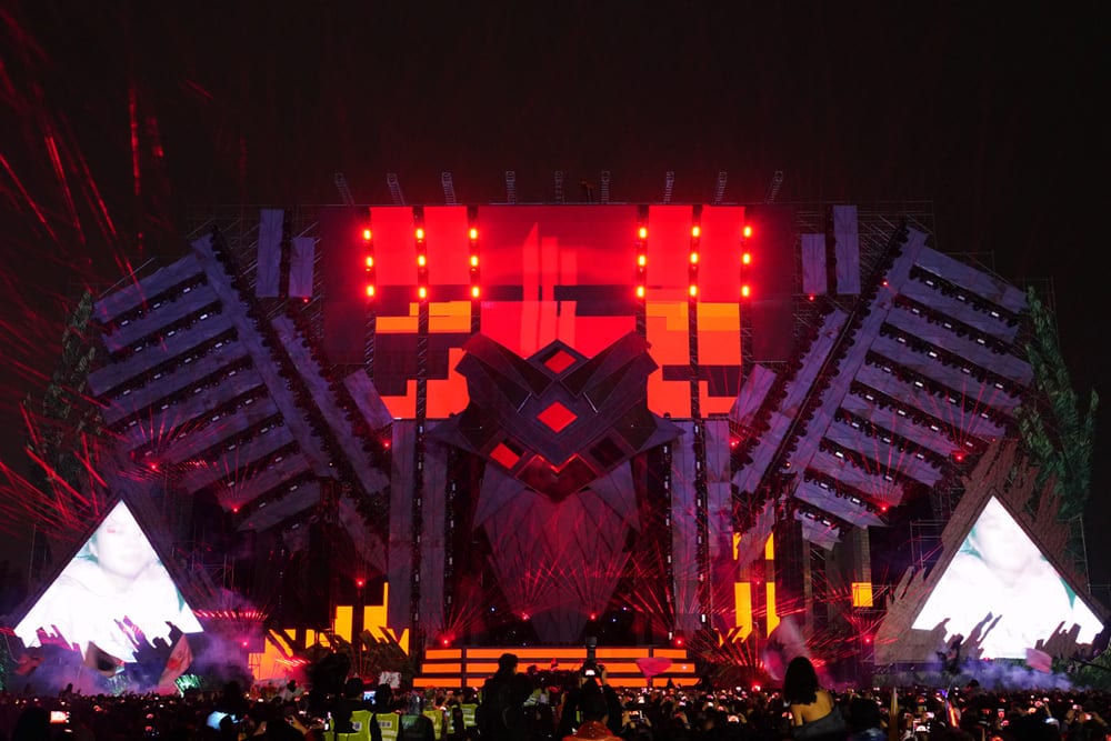 electric jungle main stage
