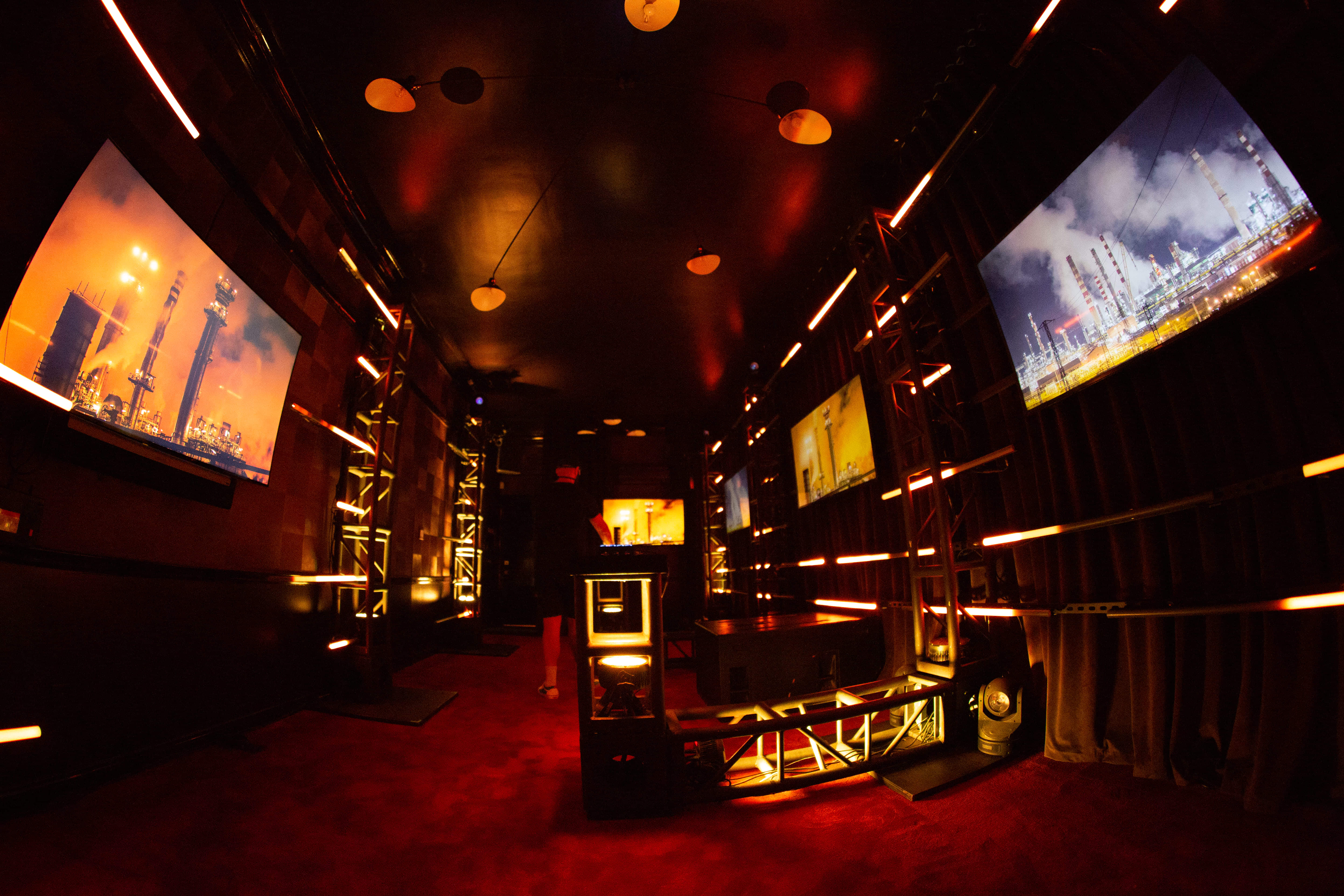 favored nations stage