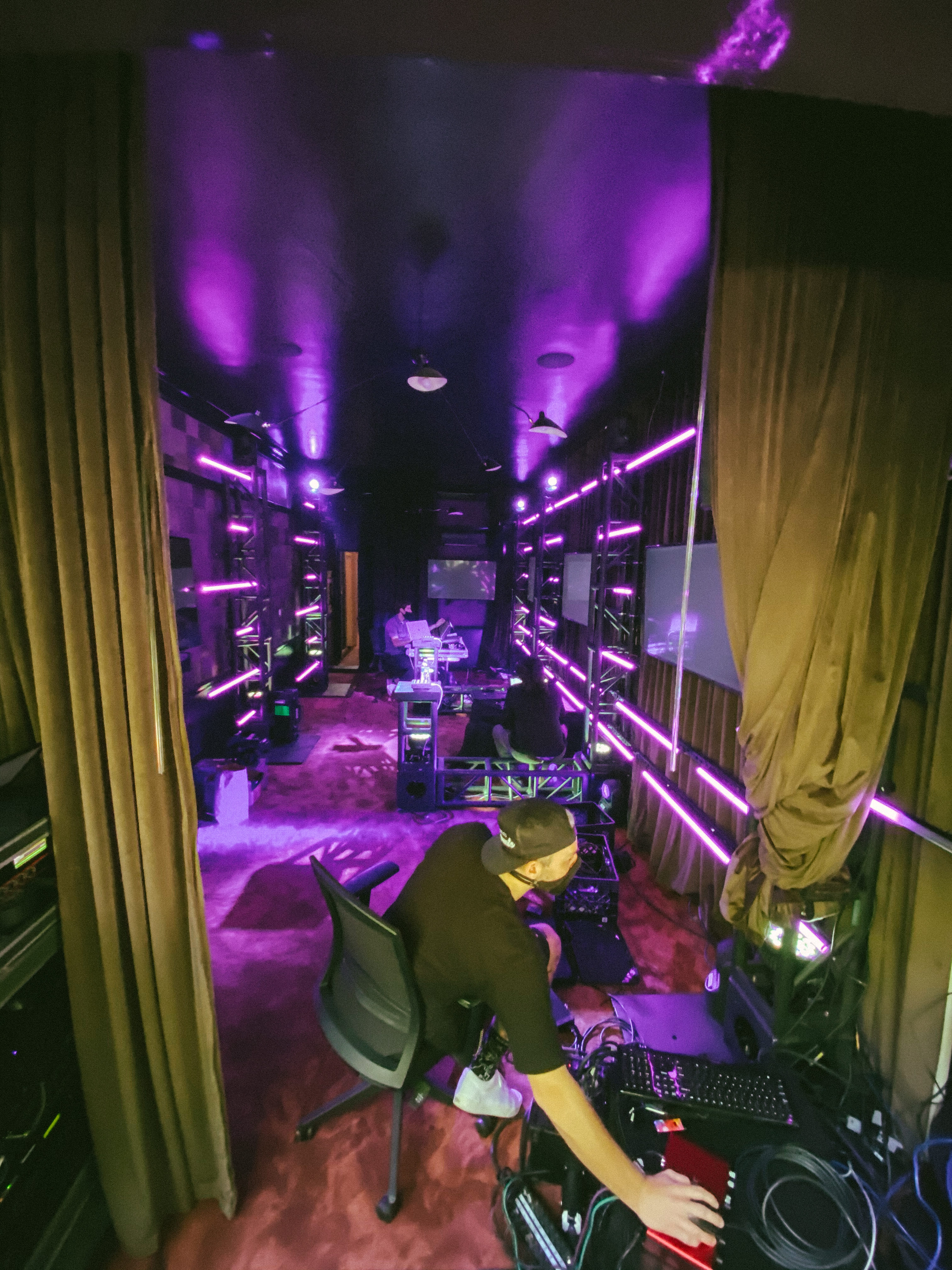 favored nations stage