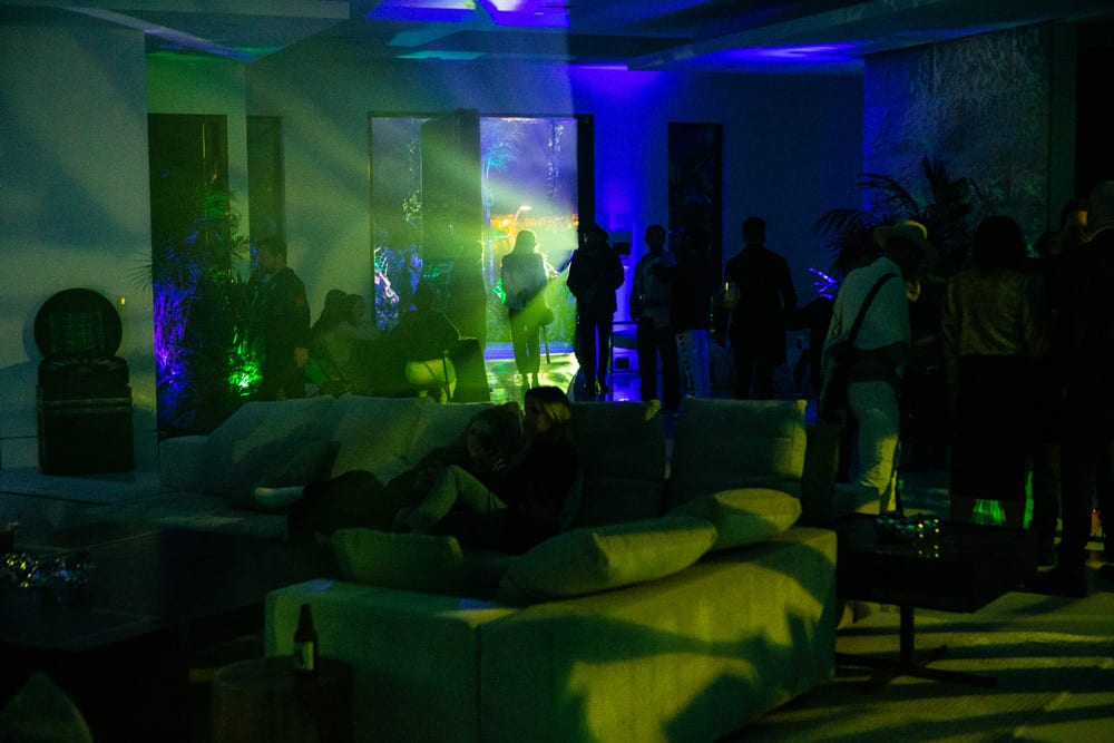 blue green lighting