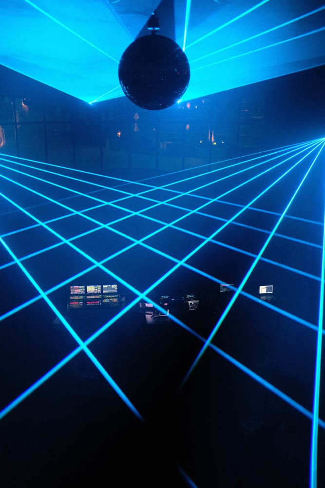 skrillex kaos visuals