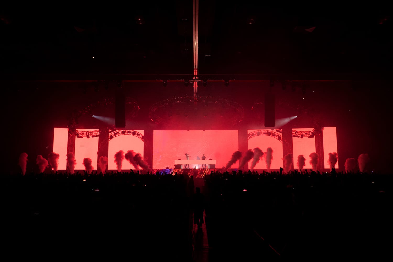 The Chainsmokers NYE stage