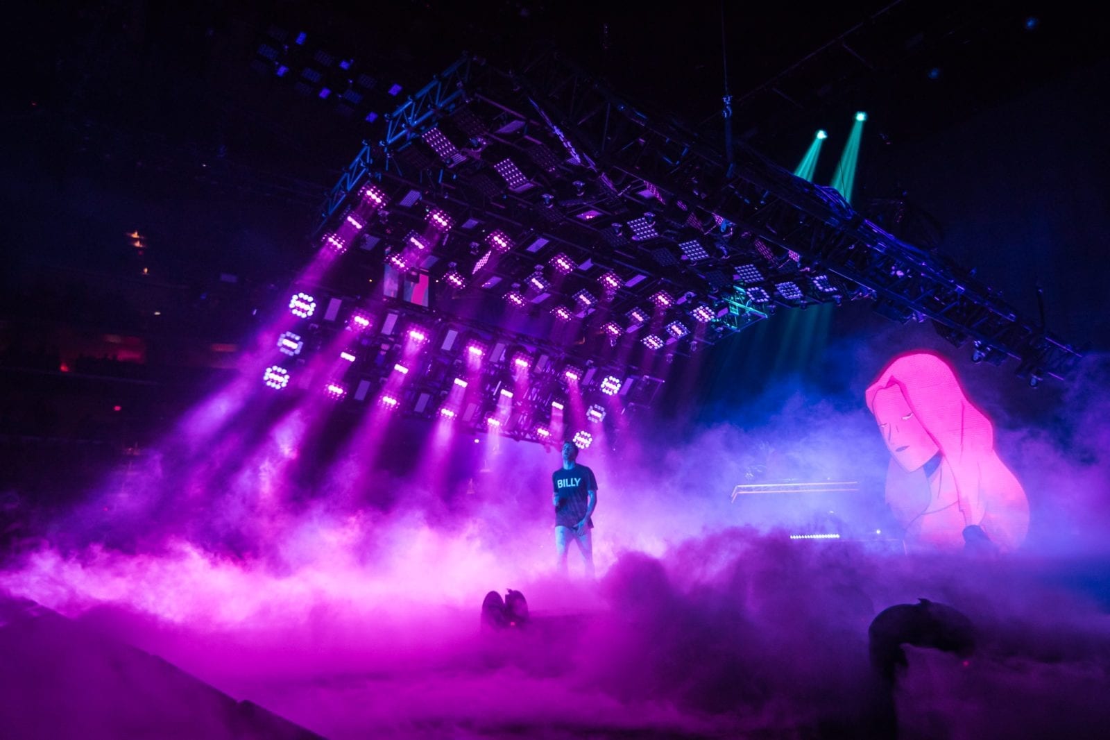 Chainsmokers do not open tour