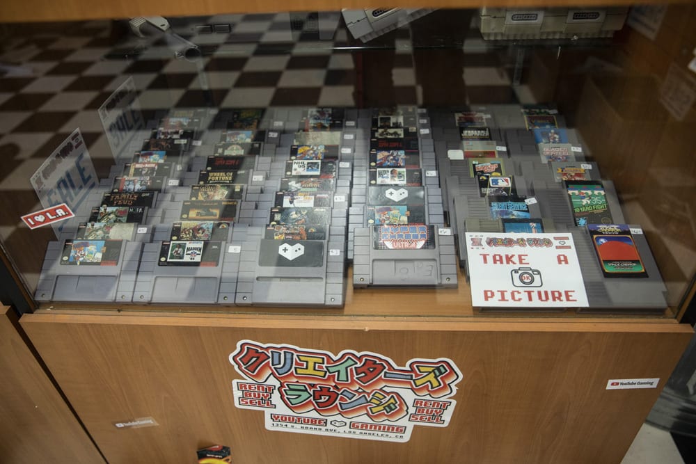 YouTube Gaming SNES cartridge